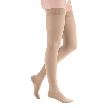 Чулки компрессионные Medi mediven plus, арт. 106, открытый носок, короткие, 62-71 см